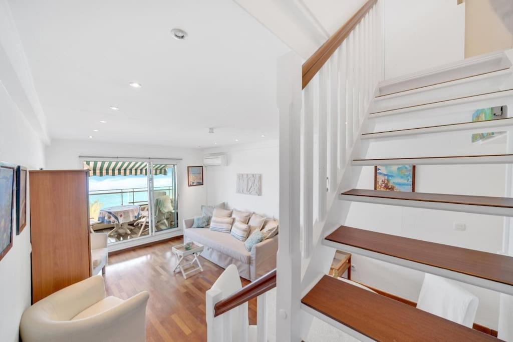 La Prom - A Two Bedroom Apartment With A Sea View Nisa Exterior foto