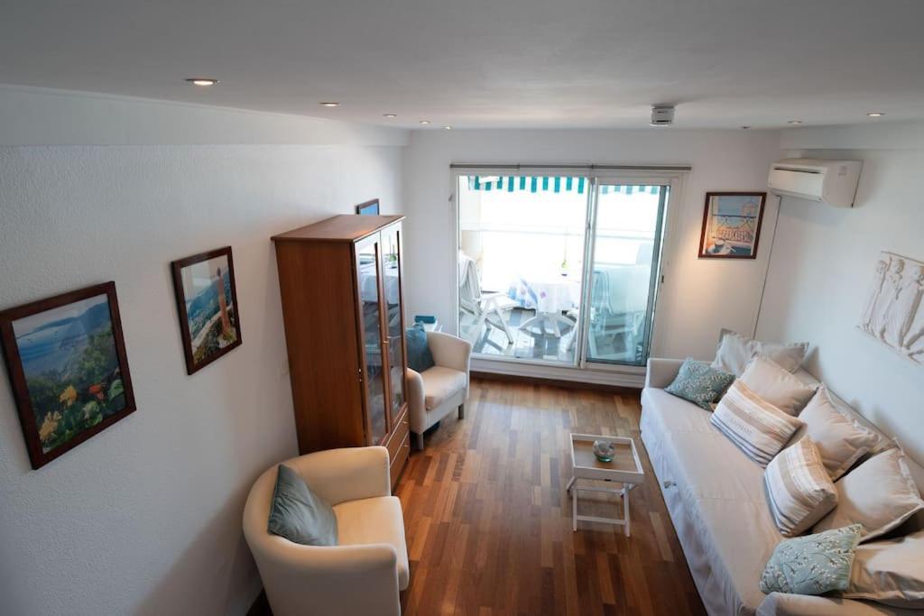 La Prom - A Two Bedroom Apartment With A Sea View Nisa Exterior foto